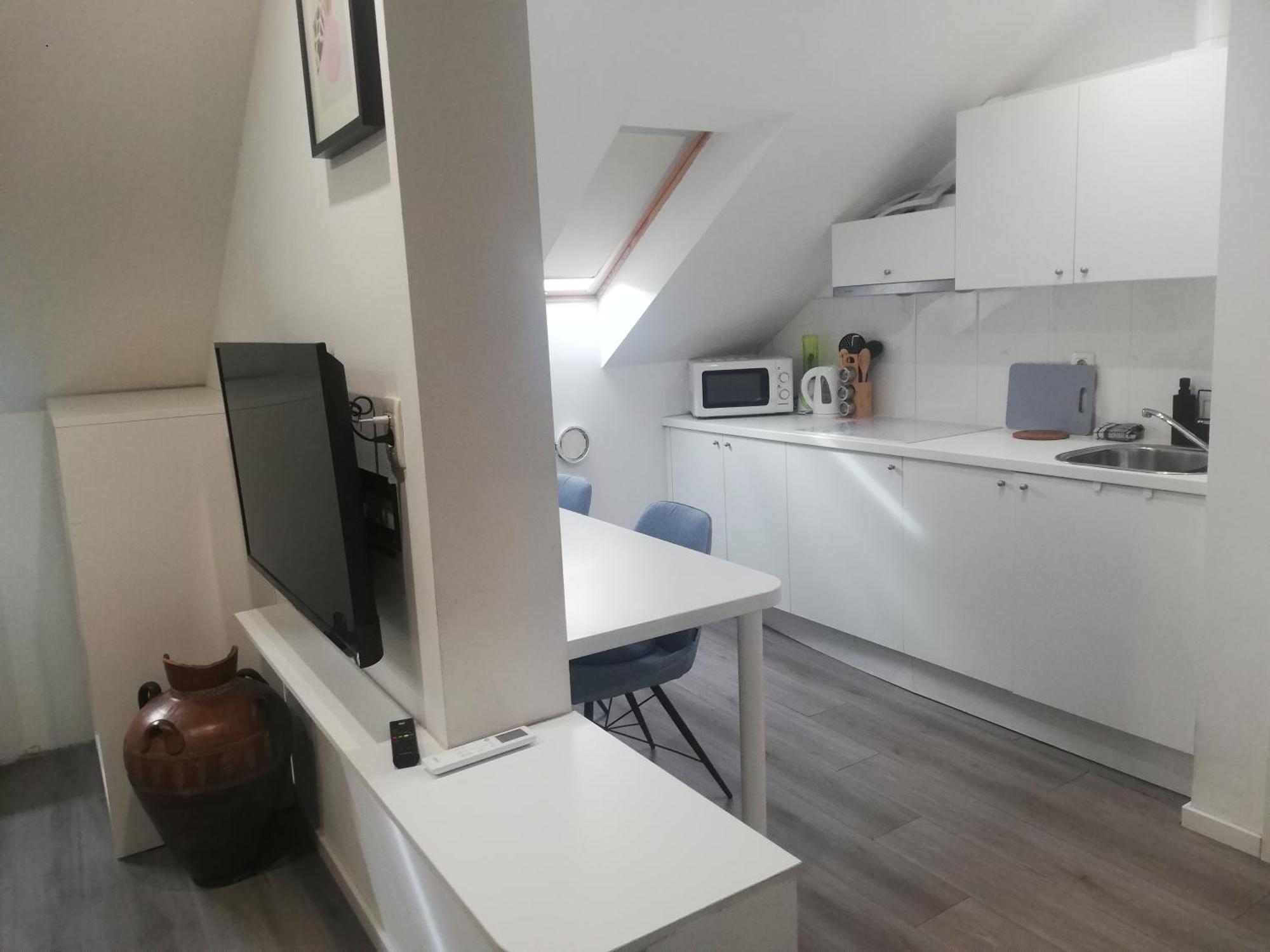 Apartments Simple Teslina Zagreb Bilik gambar